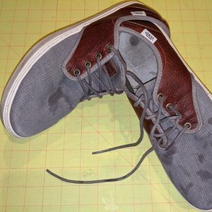 VANS Men's Skate Shoes Trashed Gray Canvas Brown